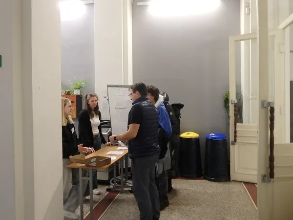 P1311113